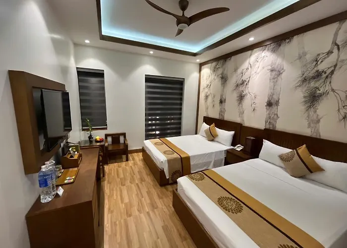 Samatha Bai Chay, Hotel